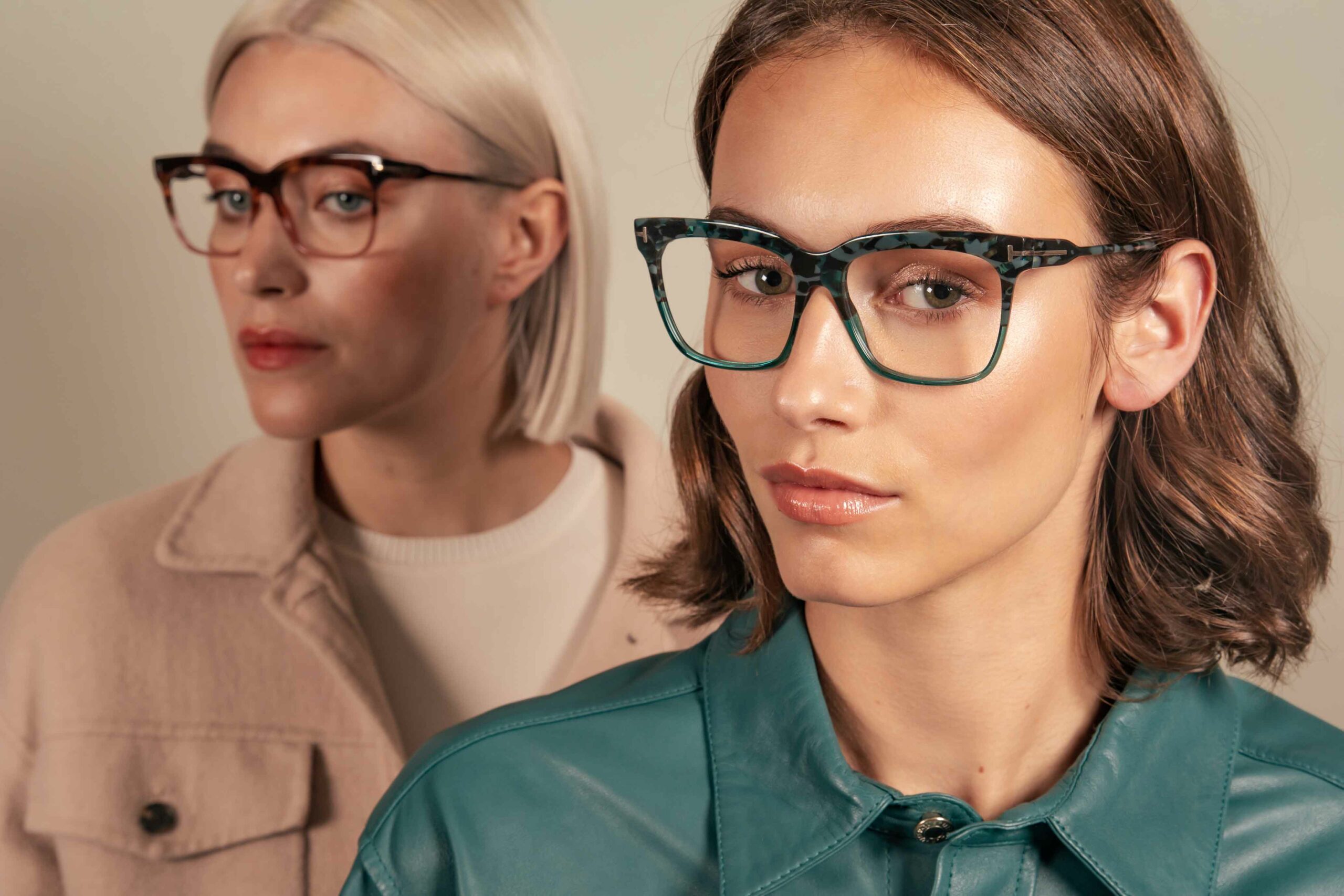 Voorkant -Vogue Verkoop Carousel damesbril optiek Lammerant 3 scaled 1